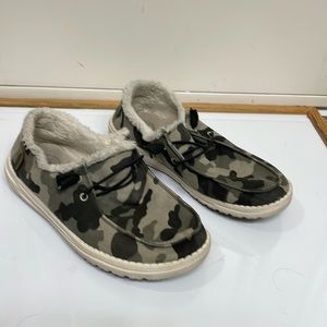 Hey Dude Wendy Camo Sherpa Shoes